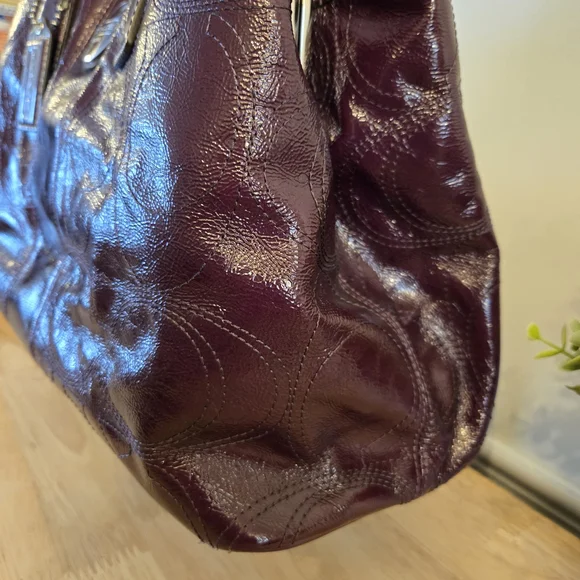 Y2K vintage Coach Signature Frame Carryall. Kisslock. Deep Plum. - Picture 6 of 14